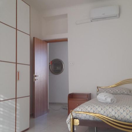 Apartment Duomo Bocconi Navigli Milano Esterno foto