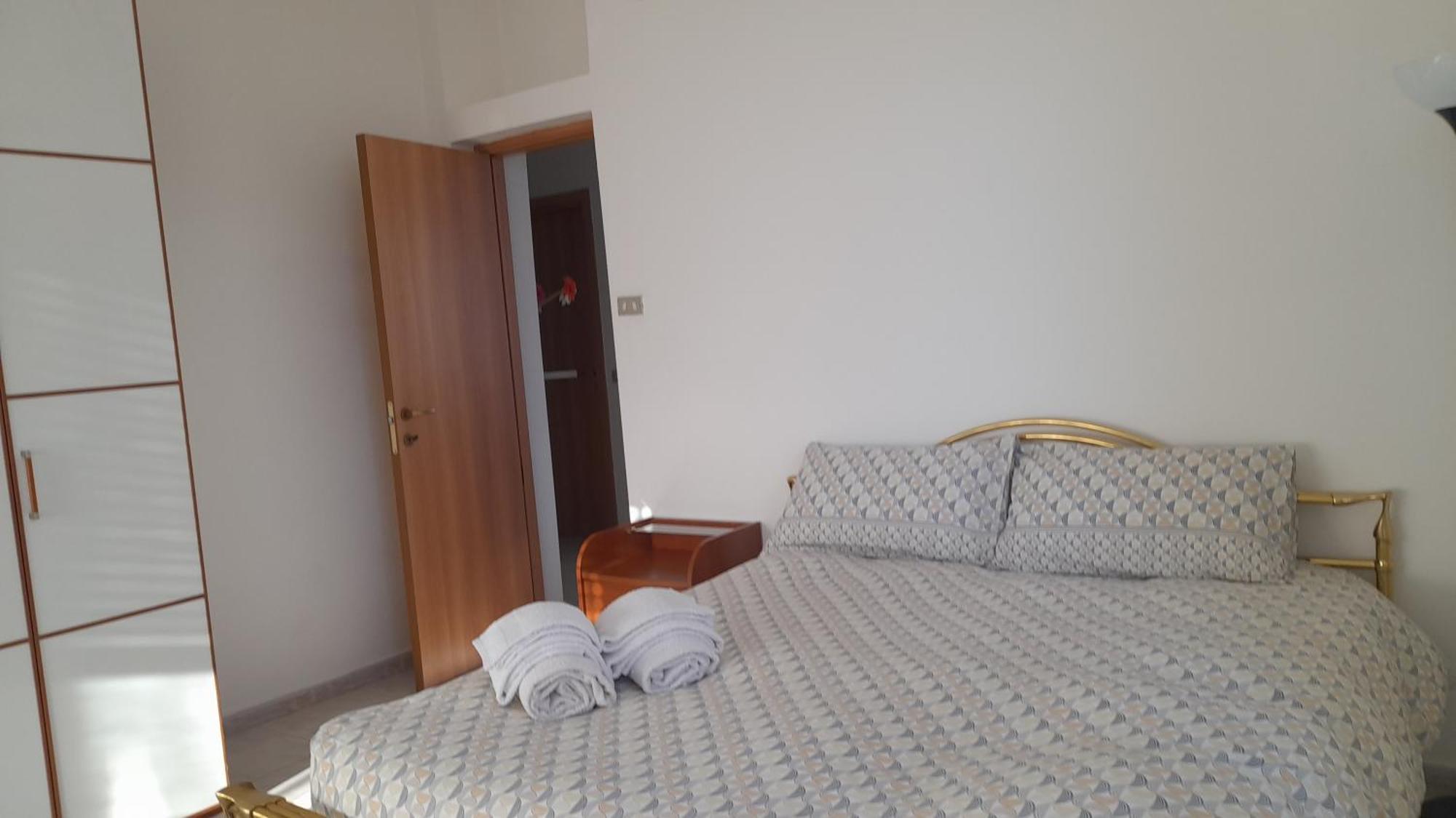 Apartment Duomo Bocconi Navigli Milano Esterno foto