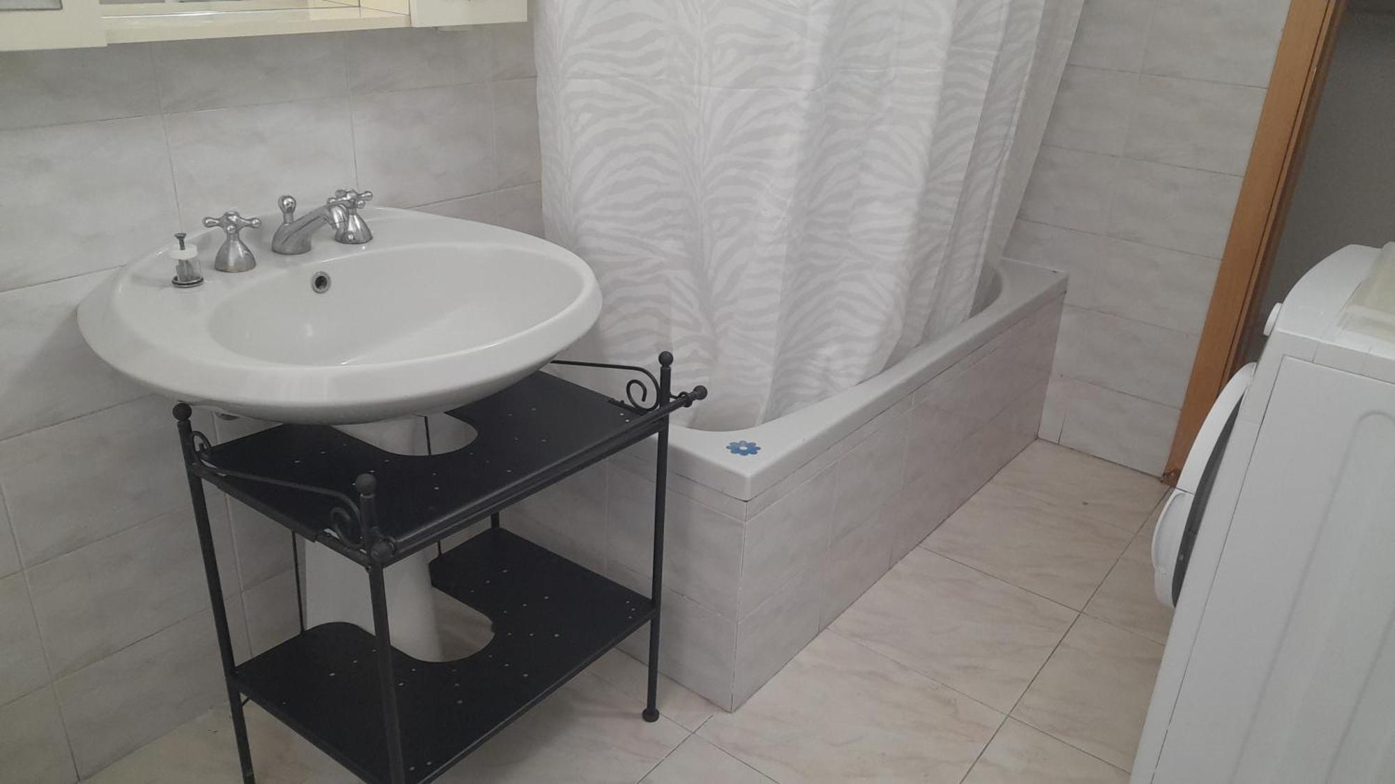 Apartment Duomo Bocconi Navigli Milano Esterno foto